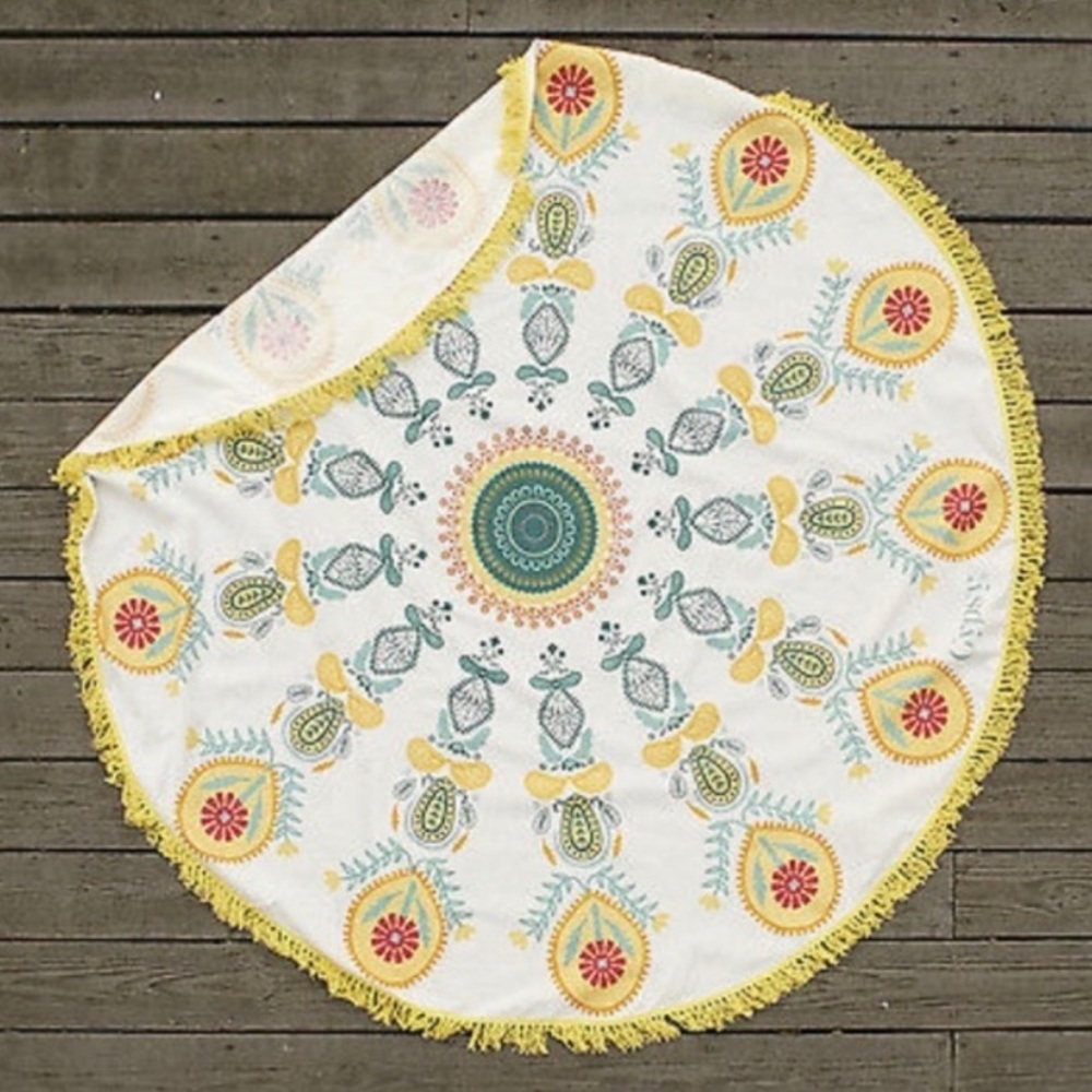 Paisley beach towel 🔸